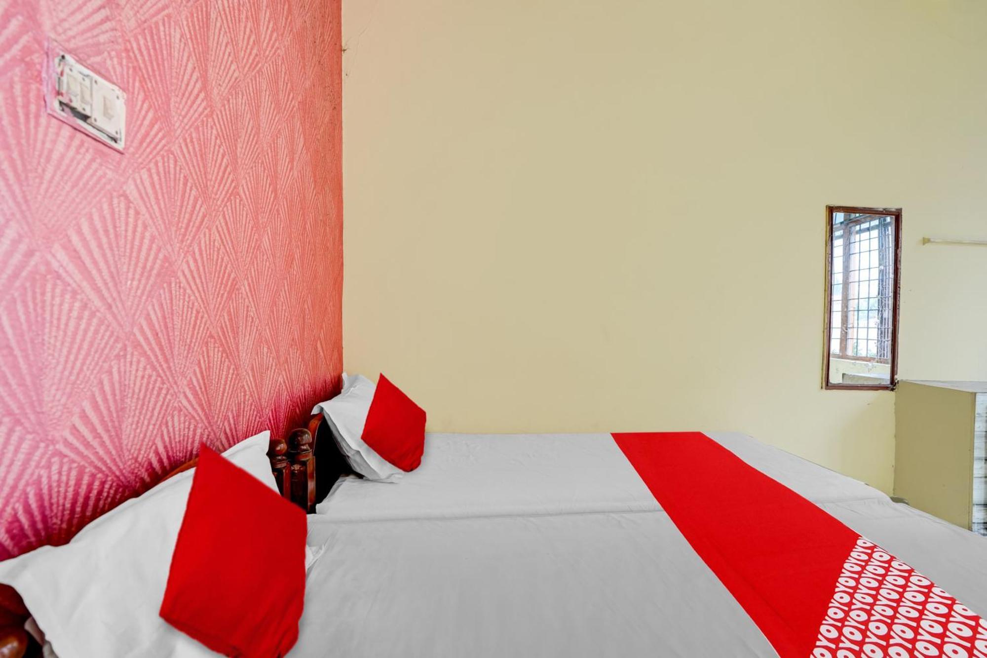 Oyo Royal Visakha Beach Guest House Visakhapatnam Luaran gambar